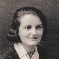 Eva’s charming mother Libuše Rovenská, 1931 
