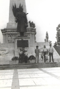 Kosina family at the monument
