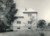 The house with the street number 88 in Bezděkov that the witness had built himself
