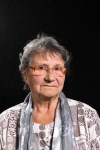 Fischerová Jana, studio, portrait photo, 2022