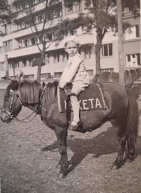 Pavel Kulhánek on horseback at the Women's Home in 1935, Prague 5