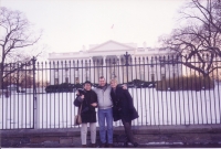 Washington DC, White House, Lukáš Palec with his girlfriend and mother, March 1999