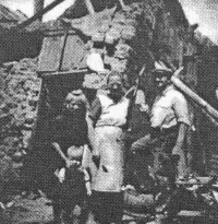 Rozbitý Dolní Benešov 08 / 1945