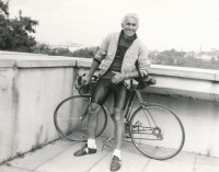 Bohumila Řešátková's father Bohumil Řimnáč as a cyclist