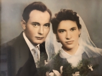 Alžběta Wildová – wedding photo with husband Karl Wild (late 1950s)