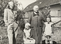 at grandma's in Ilava, mother Oľga, Danica, grandma and Tatiana