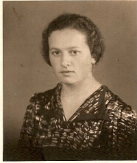 Margarete Franke, witness' mother