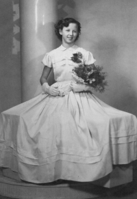 Jana in the ballroom dance class. 1954
