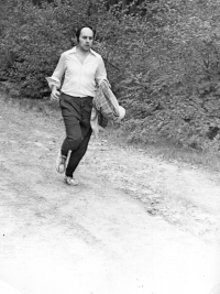 Jan Suchánek se účastnil soutěže v běhu pořádané Slévárnou Ostašov (1976)