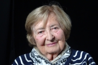 Věra Holubová portrait, 2022