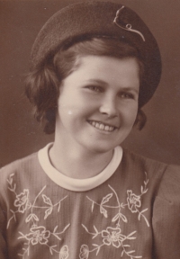 Vladislav Veselý's mother