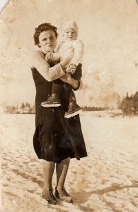 Witness in her mother's arms in 1968