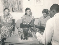 Ludmila Ordnungová at the 1957 World Championships in Brazil meeting with the famous triple jumper da Silva. Sitting from the left are Helena Mázlová, Ludmila Ordnungová, and Zdenka Moutelíková