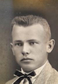 Otec Rudolf Kaplan v mladém věku
