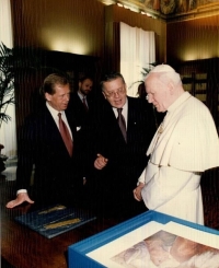 František X. Halas, Václav Havel a papež Jan Pavel II. v 90. letech 20. století