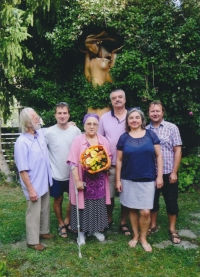 Olga Hudečková (with bouquet) with her husband (left) and friends from Strážnice in Říčany, 2020