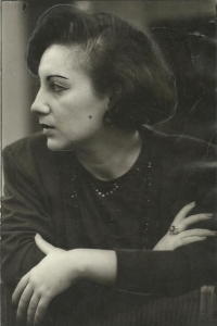 Leyla jako kandidátka za Sociálně demokratickou stranu Ázerbájdžánu, září 1990