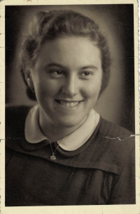 Helena Josefová, born Plachtová, 1941