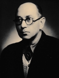 His father Miloslav Studený