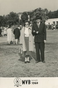 Major František Aubrecht after returning from prison in 1960 with his wife