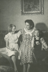 Miroslav Chromý's family, first photograph