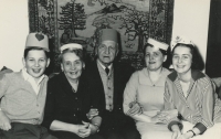 Col. Karel and Marie Tiller from Bohdaneč with their granddaughters from England