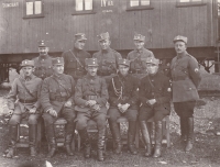 Důstojníci 3. těžkého dělostřeleckého divisionu v srpnu 1919 