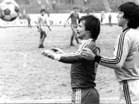 Při prvoligovém zápase v dresu Zbrojovky Brno na přelomu 70. a 80. let 20. století