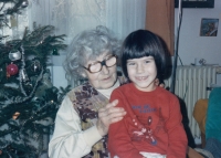 Eliška Weinsteinová with her granddaughter Bětka, Vizovice Christmas 1989