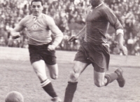 Štefan Králik in action during a match in Prague, 1950s.