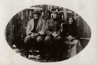 Tatínek Ladislava Davidoviče se svými rodiči na Podkarpatské Rusi