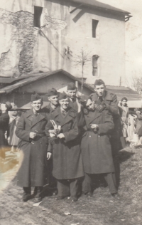 Jaroslav Šimánek (front row, first from right) with friends at the Technical auxiliary battalion, Horní Suchá, 1951