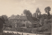 The Mikulecký family's vatic hall. Stanislav Mikulecký's parents, Stanislav and Anna Mikulecký, ran their business here before the war. Josef Kužel, a student soldier, hid in the house and was betrayed in 1941. Photo from 1940.
