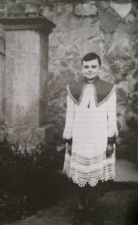 Jan Rybář as an altar boy