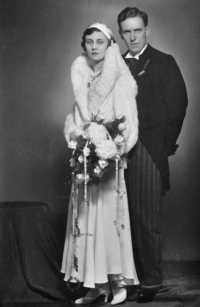 Wedding photos of parents - Marie and Miroslav Kaňka		
