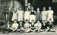 Third class of primary school, Čkyně