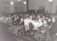 Public meeting of the OF (Civic Forum), January 1990, in the U Klesků pub