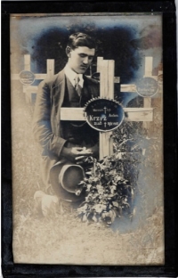 Václav Kříž's father at his brother's grave in Galicia