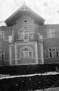 The house of J. Cardová´s grandmother Filomena Müllerová / Travná / Javorník / 1930s
