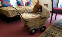 A wicker pram in the reminiscence room of the Františkov Senior Citizens’ Home, which reminded the witness that she bought a similar pram in České Budějovice during the war for her daughter