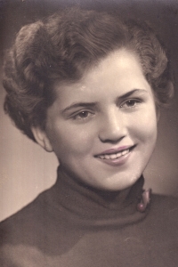 Ingeborg Larišová, circa 1957