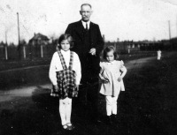 With sister Kristina and grandfather Jan Kolek, circa 1947