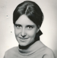 Deanna Skalleová, née Kračmerová, 1967