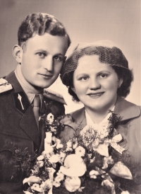 Witness´s parents wedding, Bohuslava and František Kolmačka