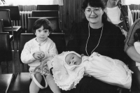 Witness with her daughters Hanička and Anežka, 1986