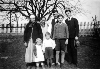 Jan Klus with his younger sister Maria, parents Zuzana and Pavel, maternal grandmother and uncle / Jablunkov - Černé / 1933