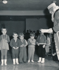 In the kindergarten, 1960s