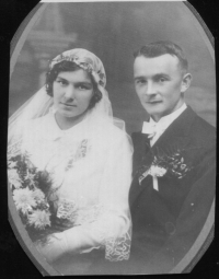 Jiří's grandparents, Zdeňka and Alois Ston from Sudetenland, who were married sometime in the late 1920s or early 1930s.
