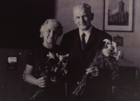 Father Josef Lukl Hromádka and mother Naděje