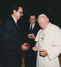 Pamětník, ministr obrany Vilém Holáň, papež Jan Pavel II., 1990
